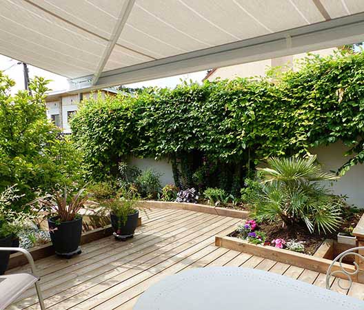 jardin avec terrasse en bois 20