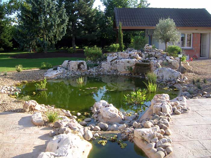 Tranquillité et détente au bord de l'eau