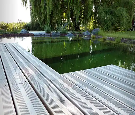 Photo Plage en bois et baignade naturelle