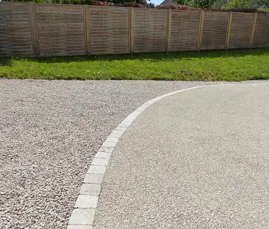 Allée en béton désactivé à Dijon