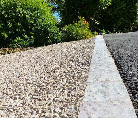 Le Béton Empreinte Désactivé Pour Les Cours Et Terrasses