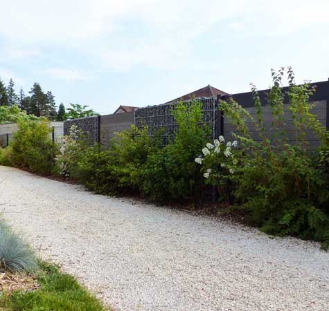 Aménagement de jardin autour de la piscine 21