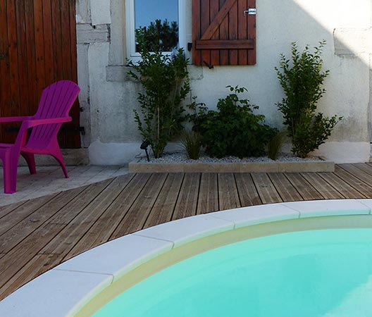 Transformation d'une cour de jardin avec piscine 17