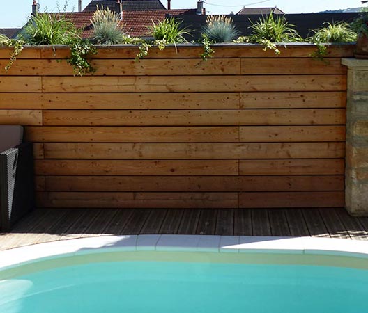 Transformation d'une cour de jardin avec piscine 19