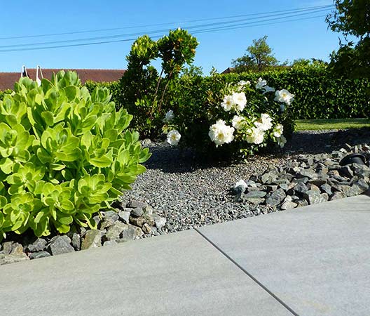 aménagement des extérieurs d’un jardin modern 16