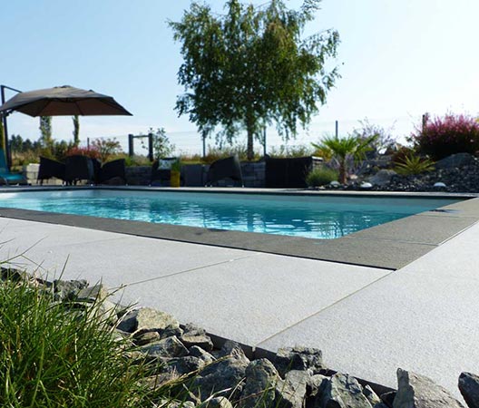 jardin et piscine contemporaine 11