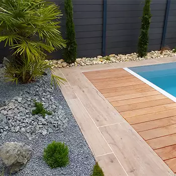 Aménagement des abords d'une piscine en Bourgogne