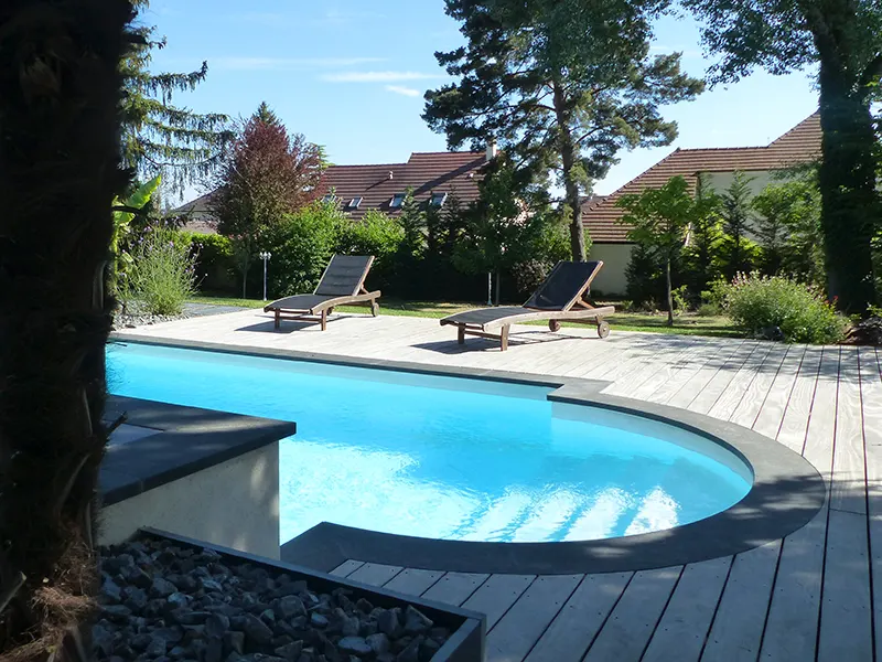 Un jardin aux pieds des remparts à Beaune