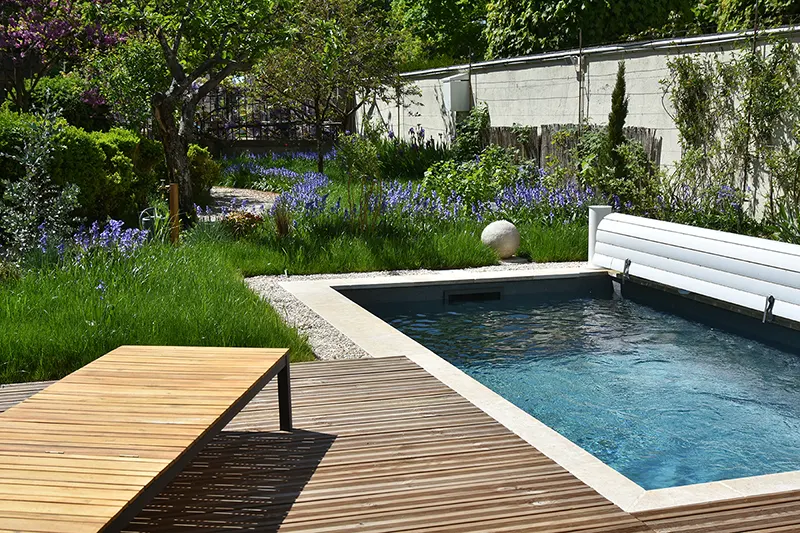 Piscine cocon à l’abri des regards