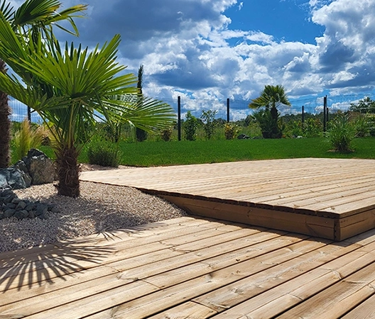 terrasse bois a deux palliers