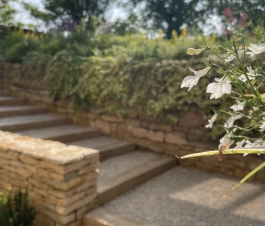 Escalier grandes marches