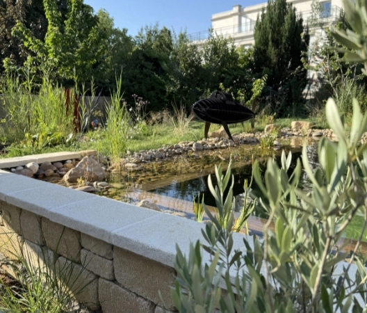 Une baignade surélevée
